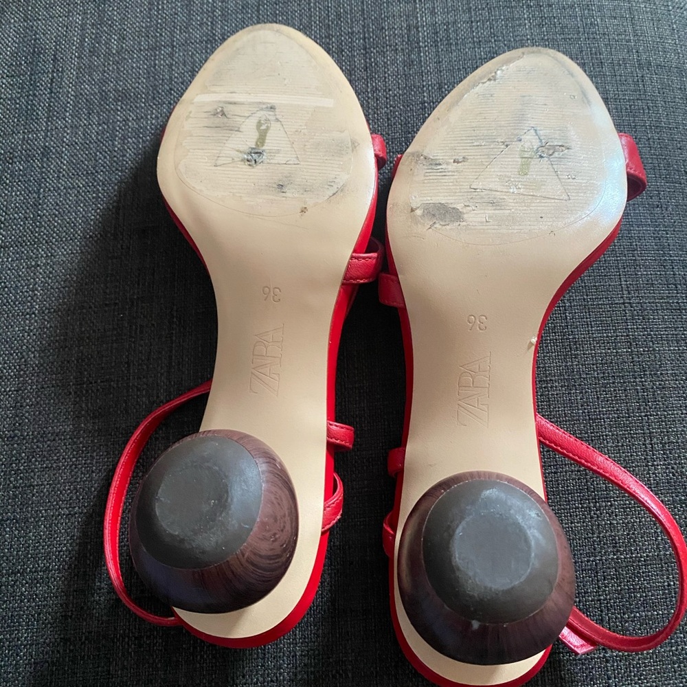 Rare Zara Wooden Heel Sandals Gem